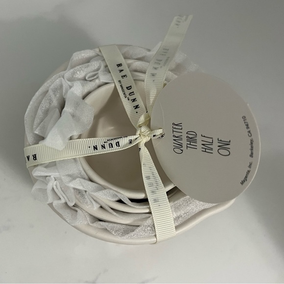 New Rae Dunn VHTF Matte Finish Ceramic Measuring Cups - Picture 4 of 4